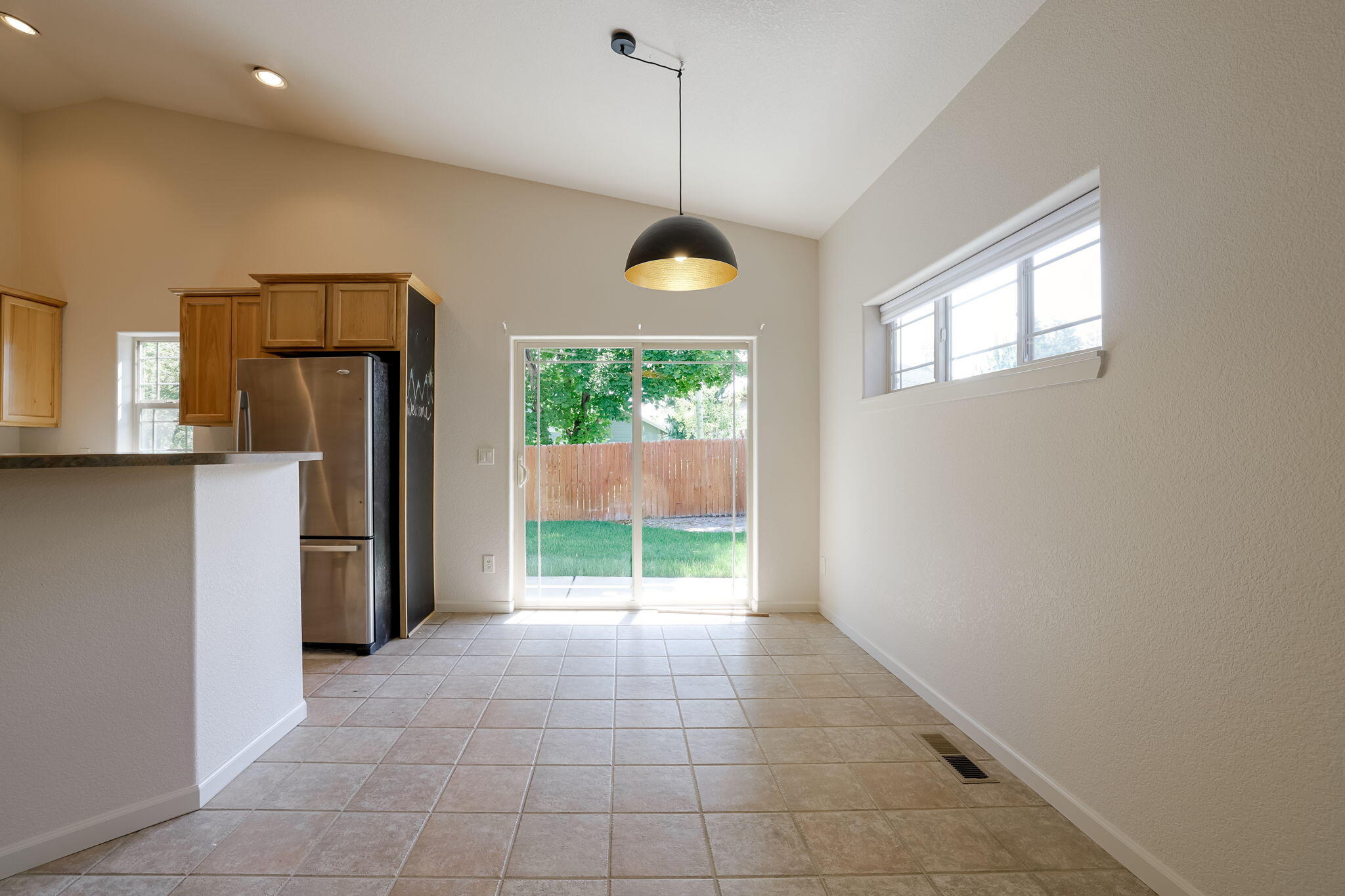 1214 Southwest Wheeler Place Bend, OR 97702 - Photo 13 of 35 10-web-or-mls-1214 SW Wheeler Place-9