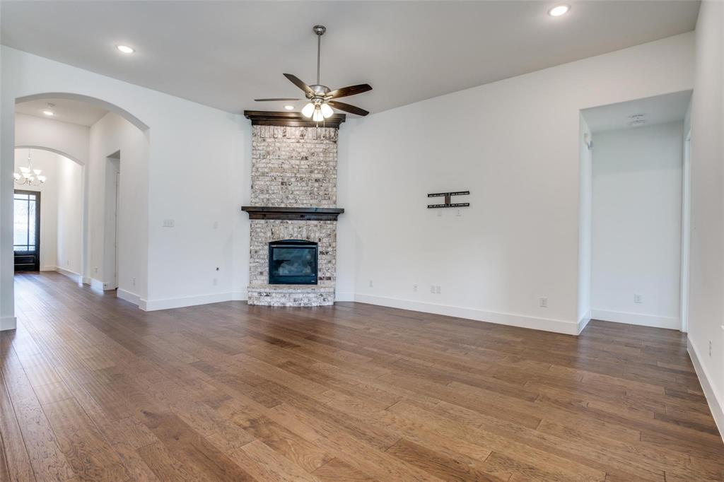 717 Corner Post Path Celina, TX 75009 - Photo 2 of 12