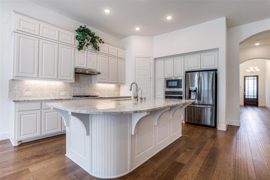 717 Corner Post Path Celina, TX 75009 - Photo 3 of 12