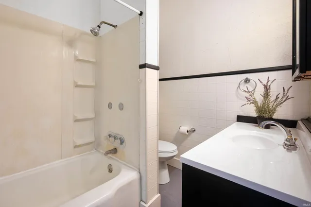 $189,000 | 321 North Main Street, New Castle, IN 47362