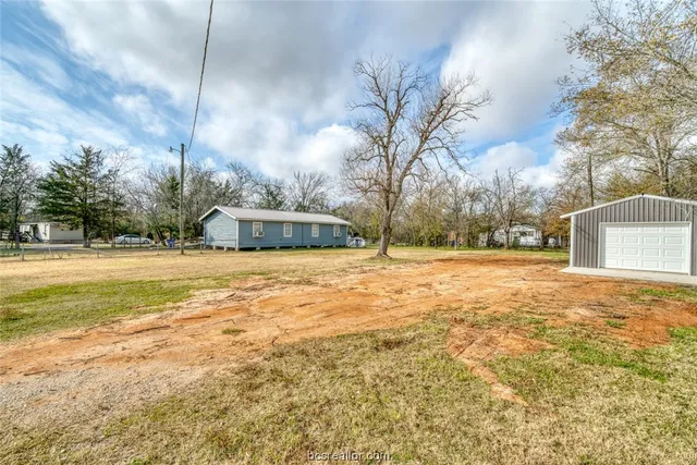$295,000 | 9337 Ash Street, Midway, TX 75852