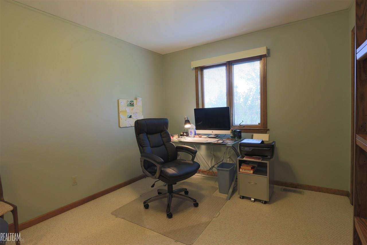 639 Lockport Road Rochester, MI 48307 - Photo 19 of 30