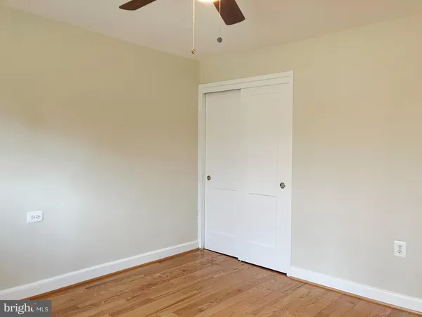 $2,850 | 428 Hampton Court, Unit 108, Falls Church, VA 22046