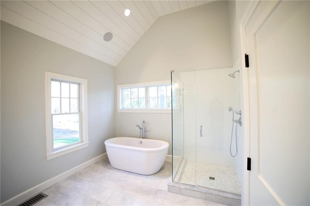 12 Commodore Way Kennebunk, ME 04043 - Photo 20 of 31 Photo