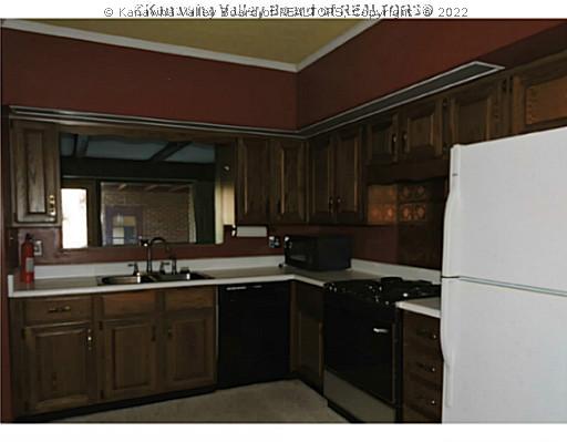 6243 Rosalind Road Huntington, WV 25705 - Photo 9 of 16 Kitchen.