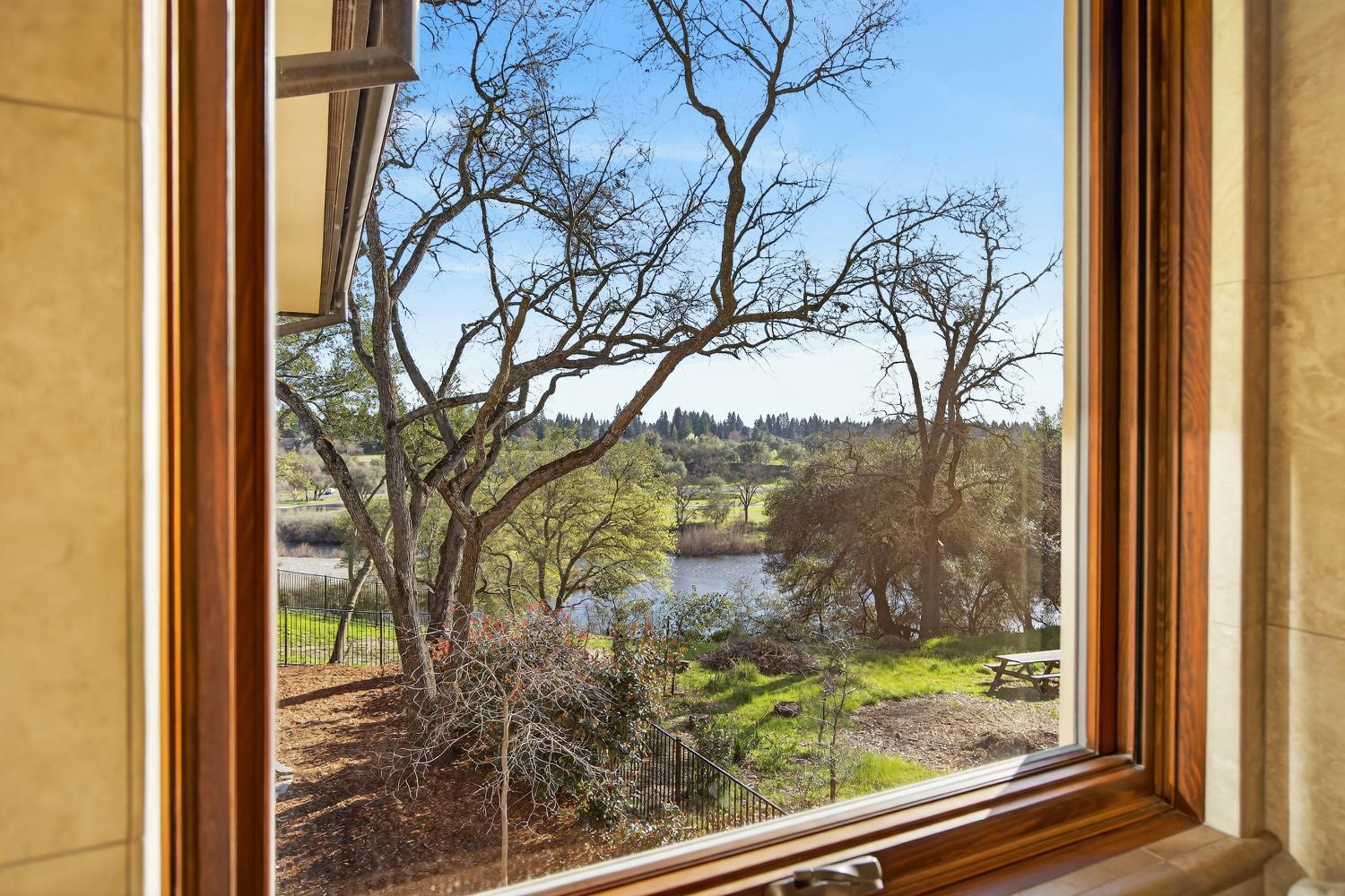 3909 Edgevale Court Fair Oaks, CA 95628 - Photo 48 of 98
