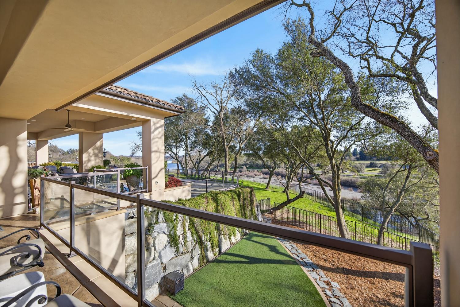 3909 Edgevale Court Fair Oaks, CA 95628 - Photo 50 of 98