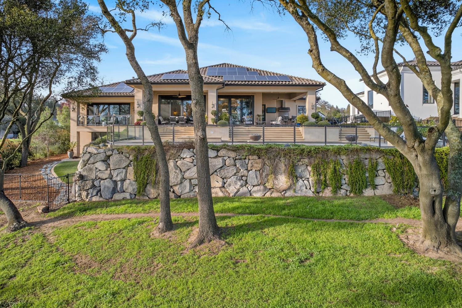 3909 Edgevale Court Fair Oaks, CA 95628 - Photo 84 of 98