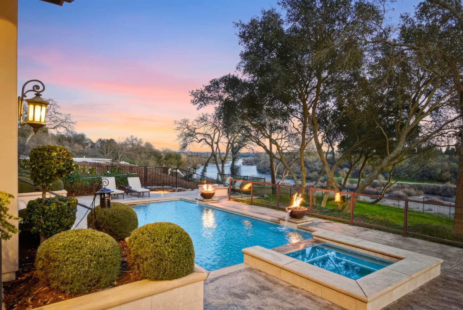 3909 Edgevale Court Fair Oaks, CA 95628 - Photo 10 of 98