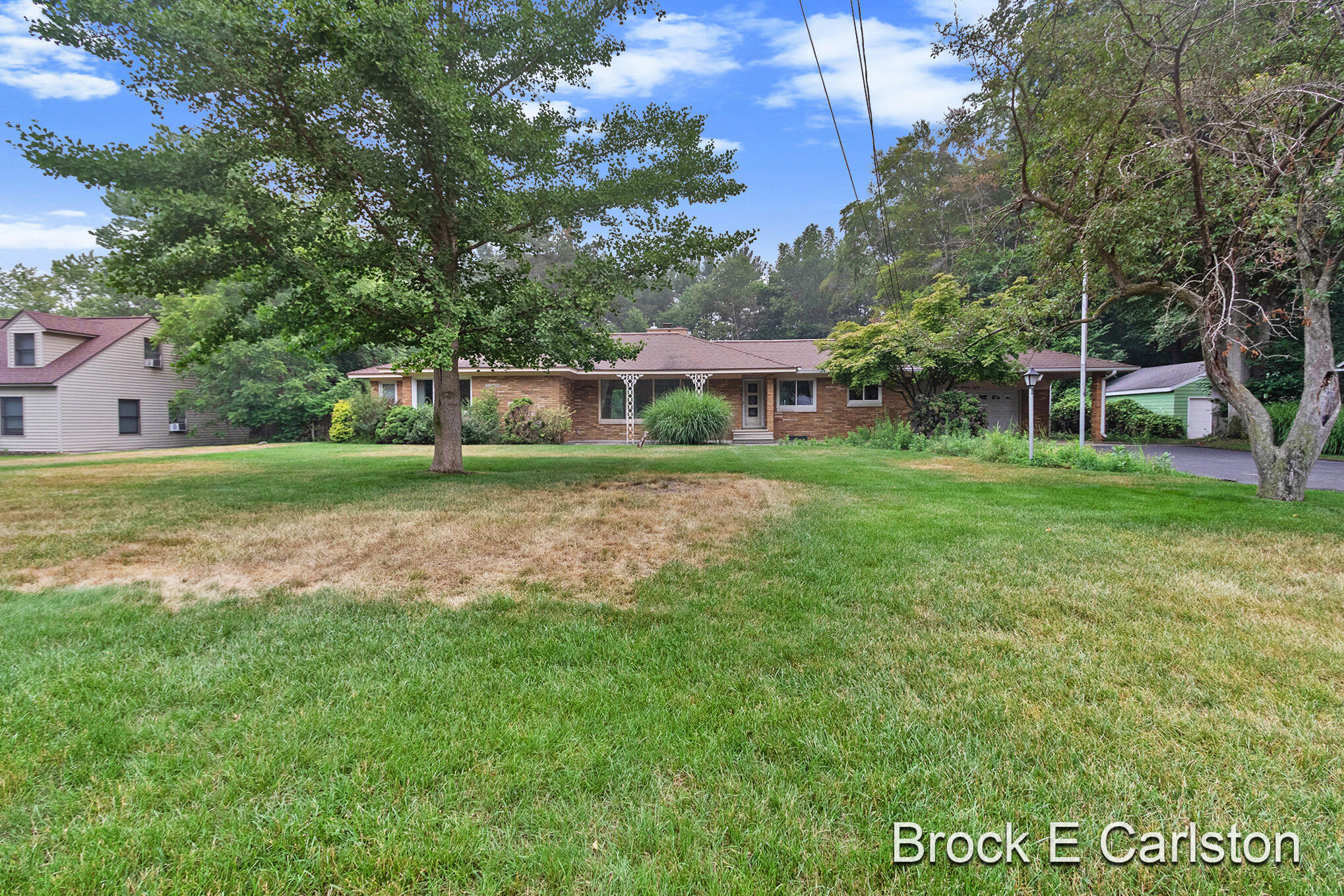 678 Aue Road Norton Shores, MI 49441 - Photo 1 of 57 S22A4312
