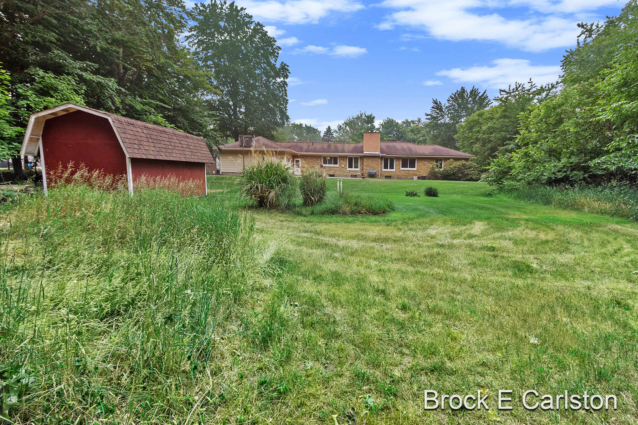 678 Aue Road Norton Shores, MI 49441 - Photo 14 of 57 S22A4329