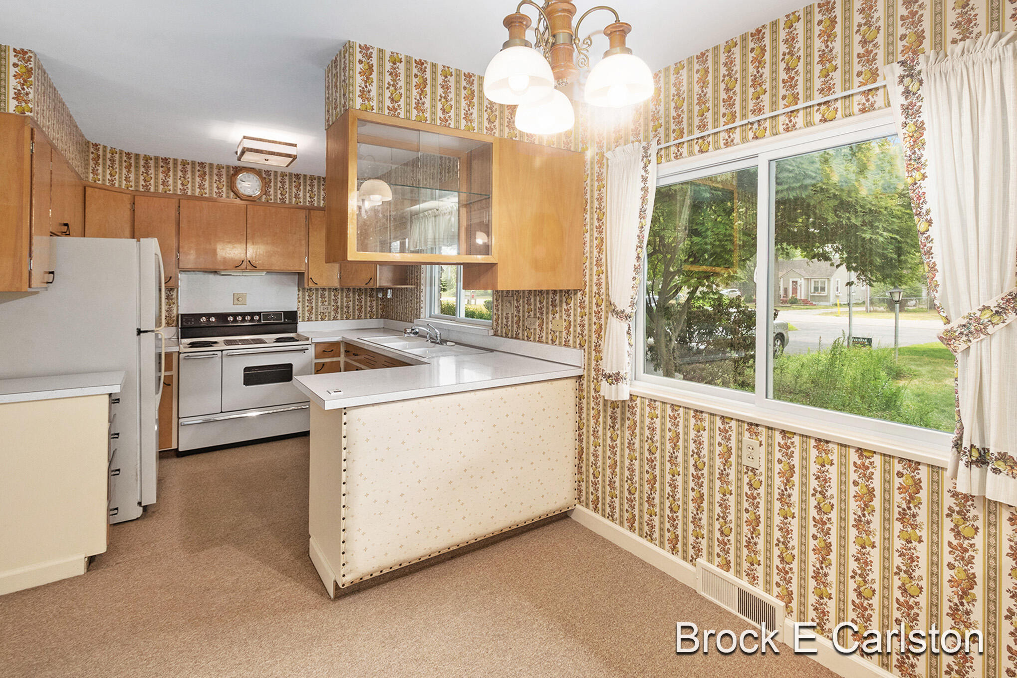 678 Aue Road Norton Shores, MI 49441 - Photo 36 of 57 S22A4376