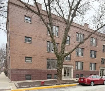 $3,400 | 1946 West Newport Avenue, Unit 3E, Chicago, IL 60657