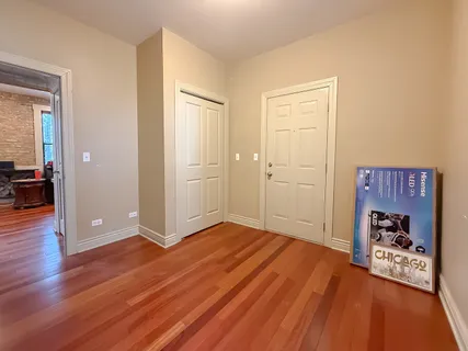 $3,400 | 1946 West Newport Avenue, Unit 3E, Chicago, IL 60657