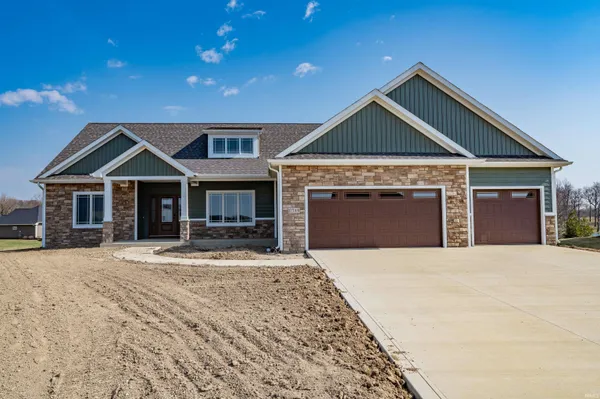 $734,900 | 17749 Castlefeane Court, Leo, IN 46765