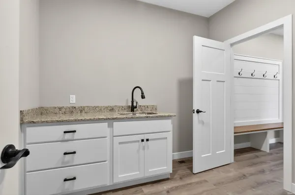 $734,900 | 17749 Castlefeane Court, Leo, IN 46765
