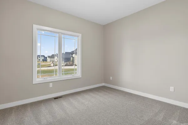 $734,900 | 17749 Castlefeane Court, Leo, IN 46765