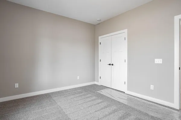 $734,900 | 17749 Castlefeane Court, Leo, IN 46765