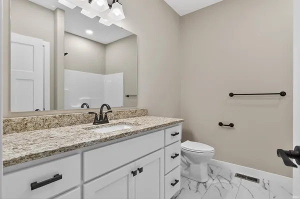 $734,900 | 17749 Castlefeane Court, Leo, IN 46765