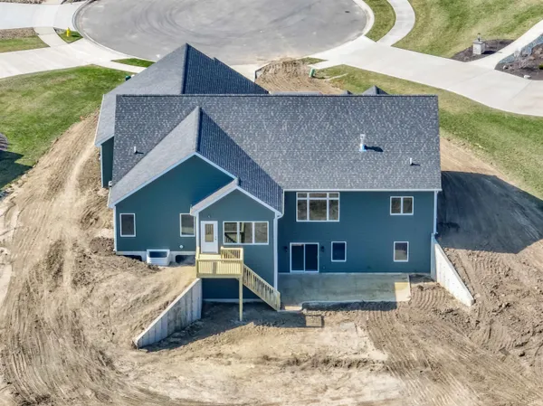 $734,900 | 17749 Castlefeane Court, Leo, IN 46765