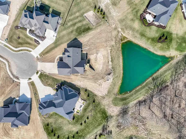 $734,900 | 17749 Castlefeane Court, Leo, IN 46765