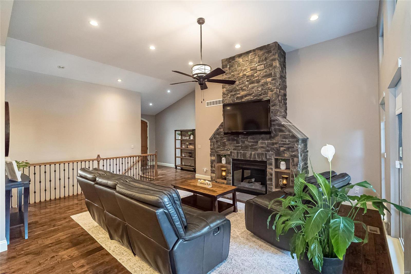 831 Ringer Court St. Louis, MO 63129 - Photo 14 of 59 Gallery Image 14