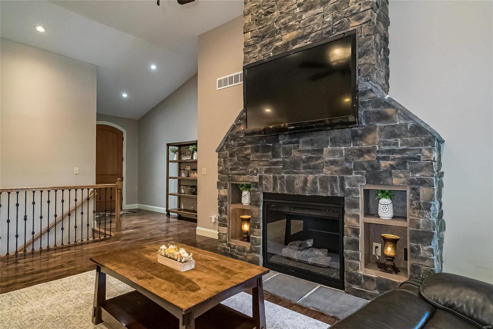 831 Ringer Court St. Louis, MO 63129 - Photo 15 of 59 Gallery Image 15