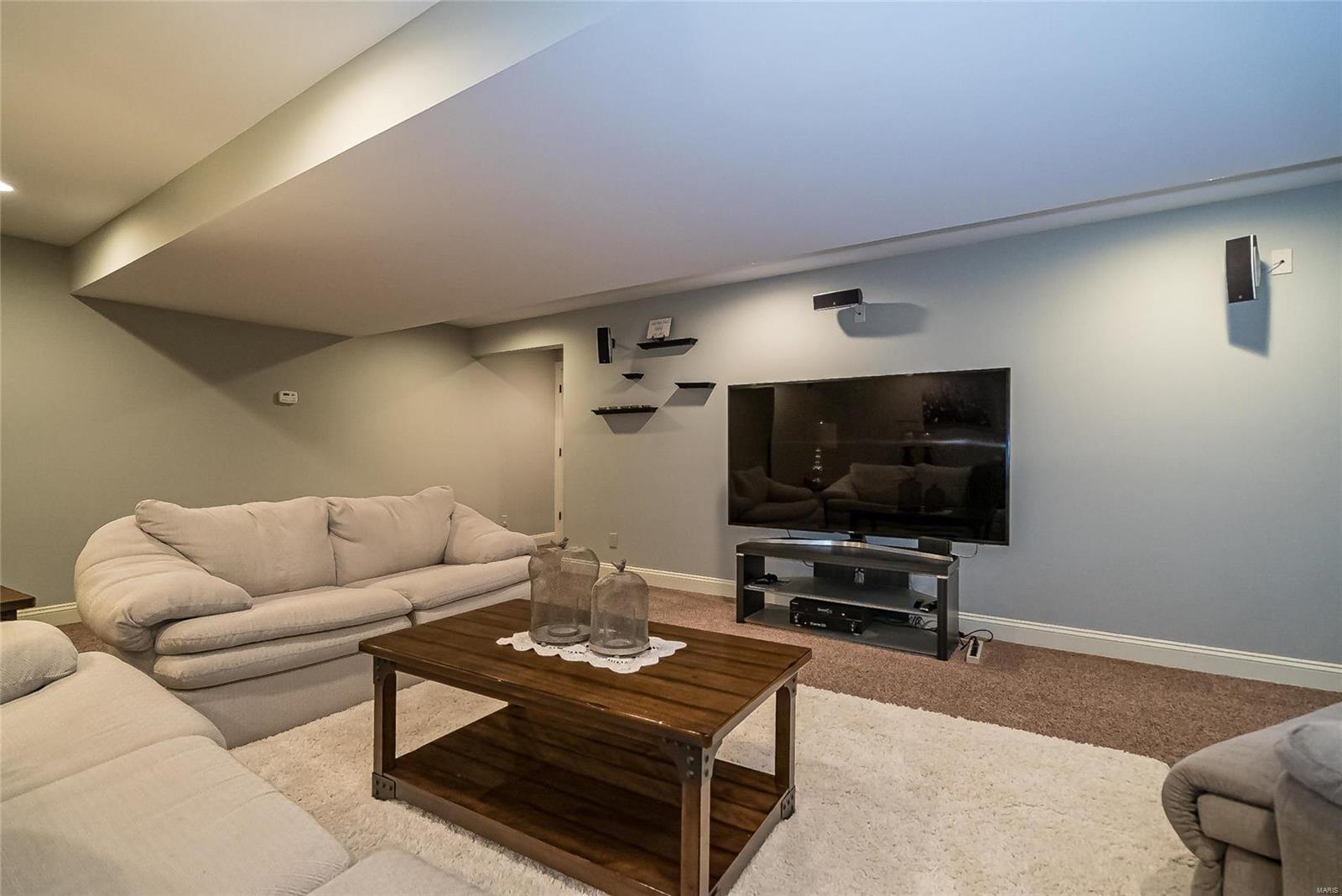 831 Ringer Court St. Louis, MO 63129 - Photo 43 of 59 Gallery Image 43