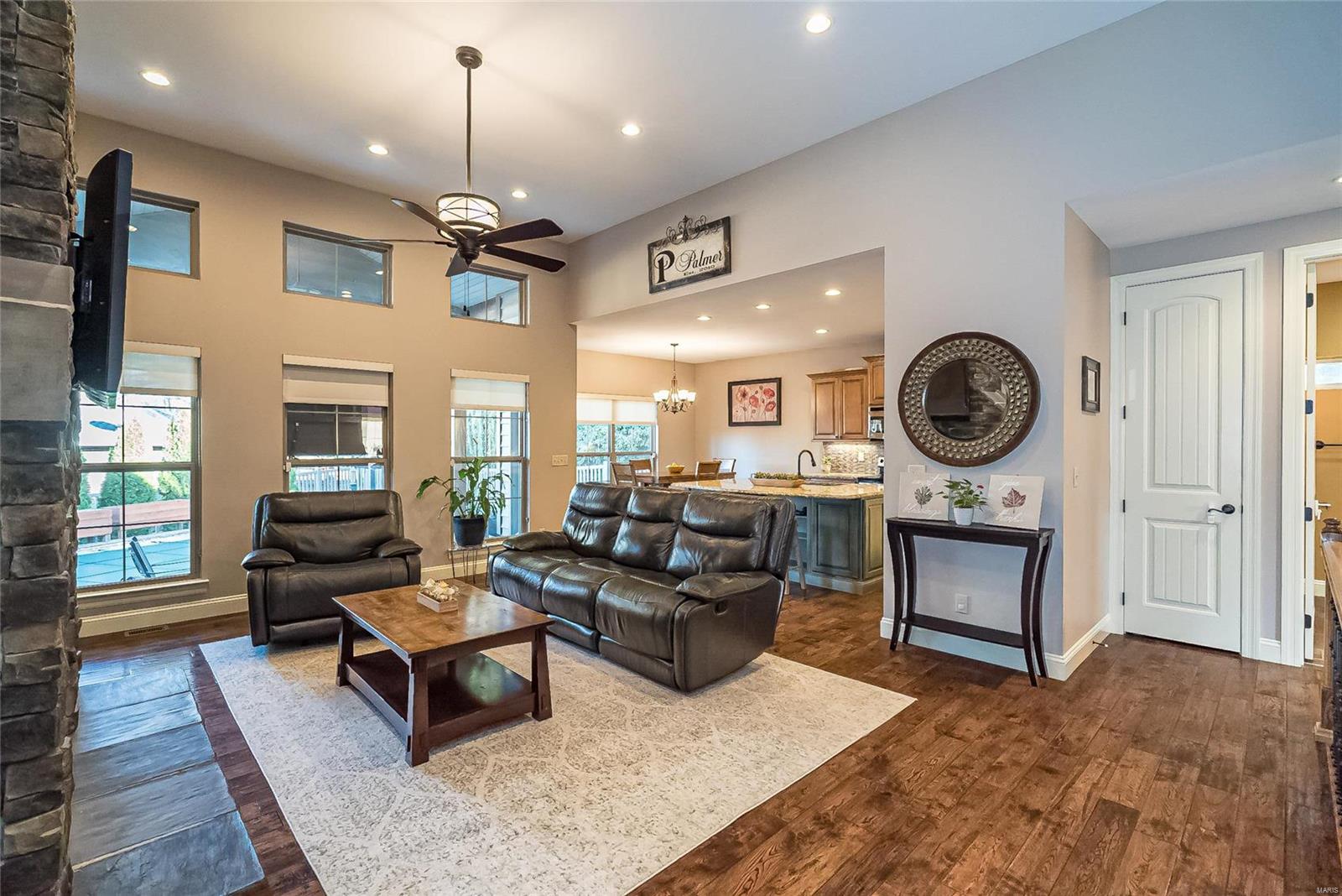 831 Ringer Court St. Louis, MO 63129 - Photo 9 of 59 Gallery Image 9
