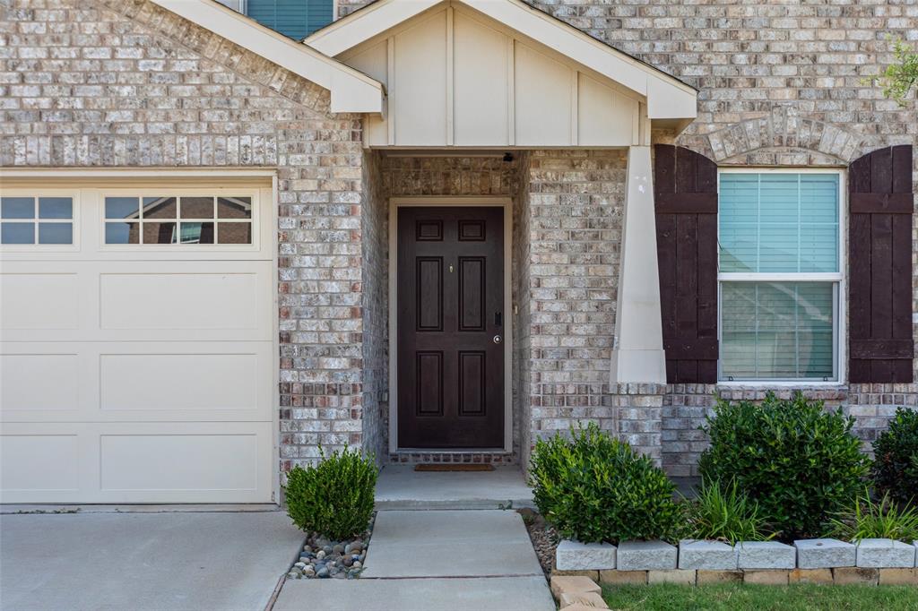 16012 Crews Avenue Haslet, TX 76052 - Photo 4 of 40