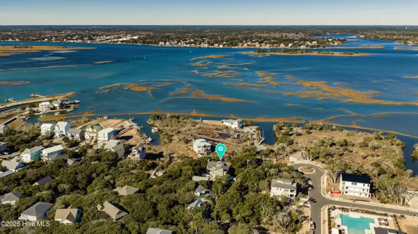 $1,550,000 | 111 Cutlass Drive, Surf City, NC 28445