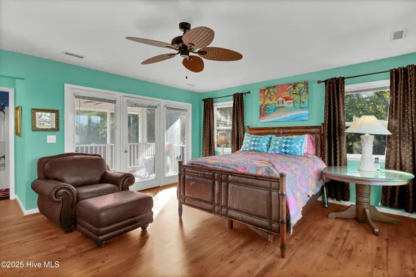 $1,550,000 | 111 Cutlass Drive, Surf City, NC 28445