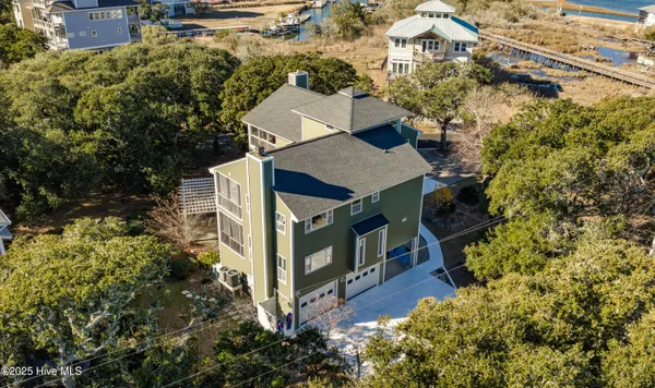 $1,550,000 | 111 Cutlass Drive, Surf City, NC 28445