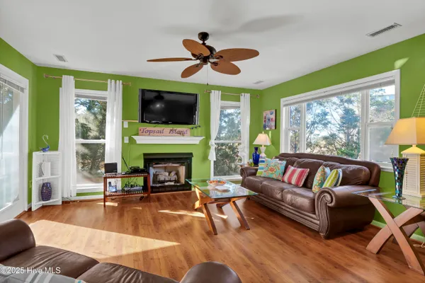 $1,550,000 | 111 Cutlass Drive, Surf City, NC 28445