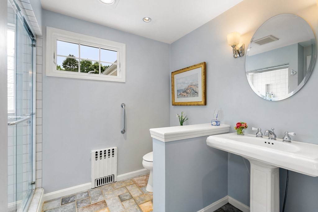 33 Bogandale Road Boston, MA 02132 - Photo 13 of 29