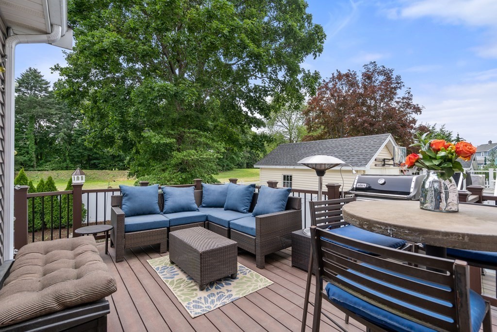 33 Bogandale Road Boston, MA 02132 - Photo 23 of 29