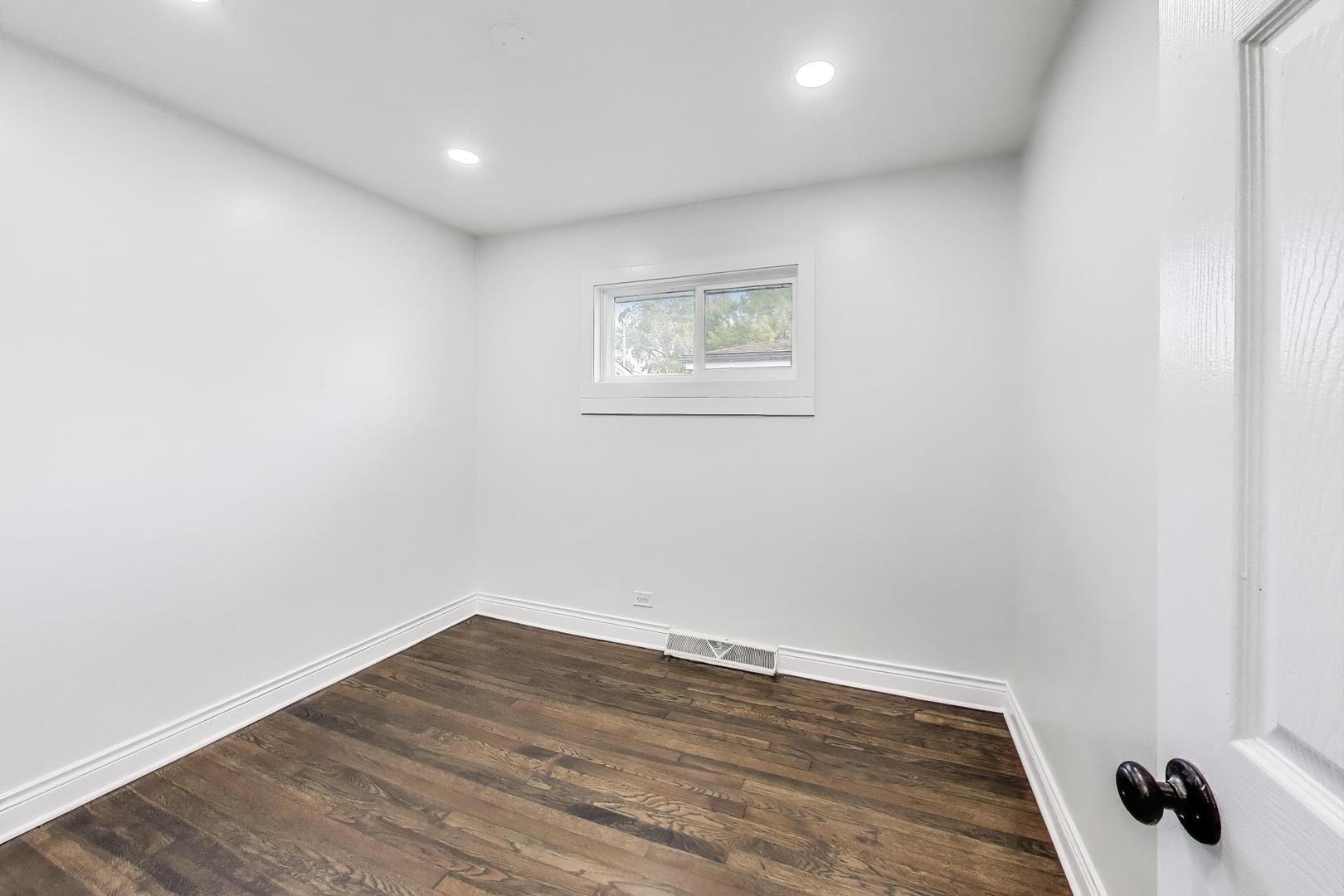 16450 Honore Avenue Markham, IL 60428 - Photo 12 of 14