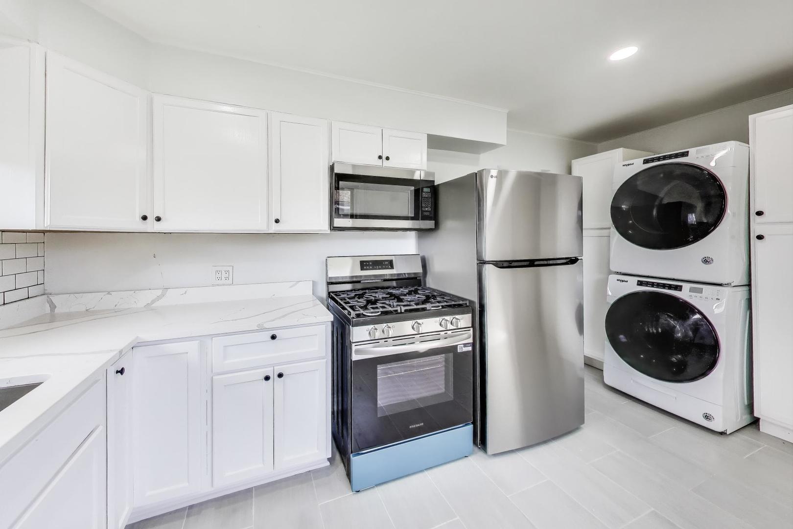 16450 Honore Avenue Markham, IL 60428 - Photo 6 of 14