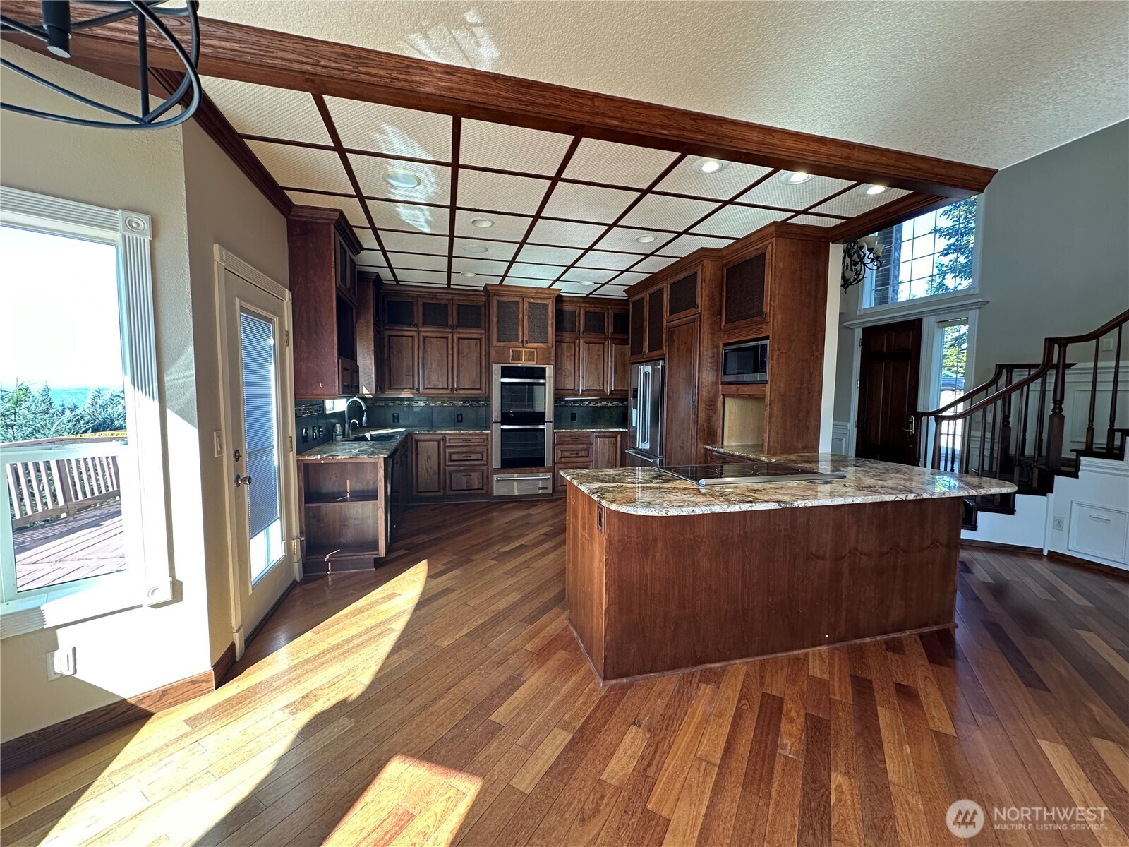 444 Sommerset Road Woodland, WA 98674 - Photo 2 of 26 Gallery Image 2