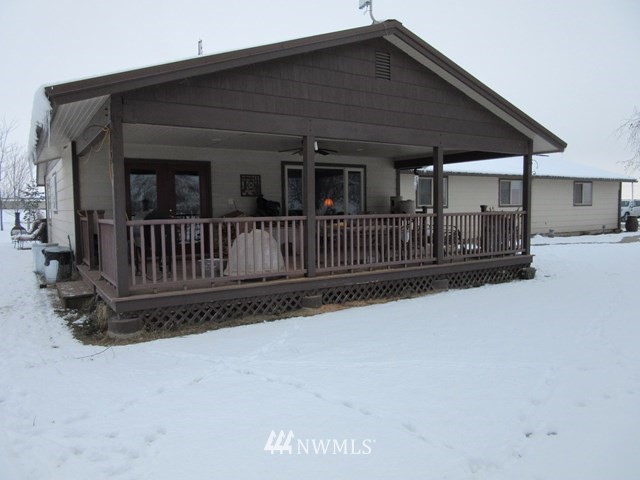 1527 Spring Branch Road Walla Walla, WA 99362 - Photo 2 of 36