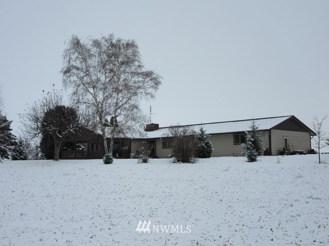 1527 Spring Branch Road Walla Walla, WA 99362 - Photo 3 of 36