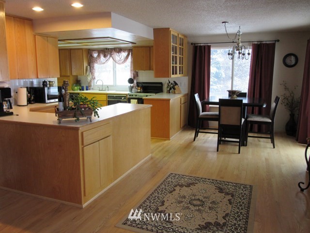 1527 Spring Branch Road Walla Walla, WA 99362 - Photo 5 of 36