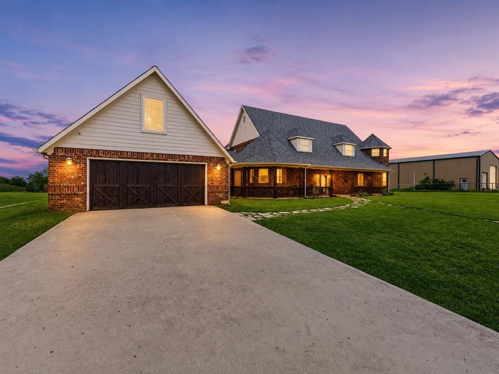250 Newfield Lane Springtown, TX 76082 - Photo 1 of 38