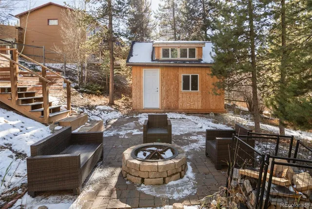 a picture of city view