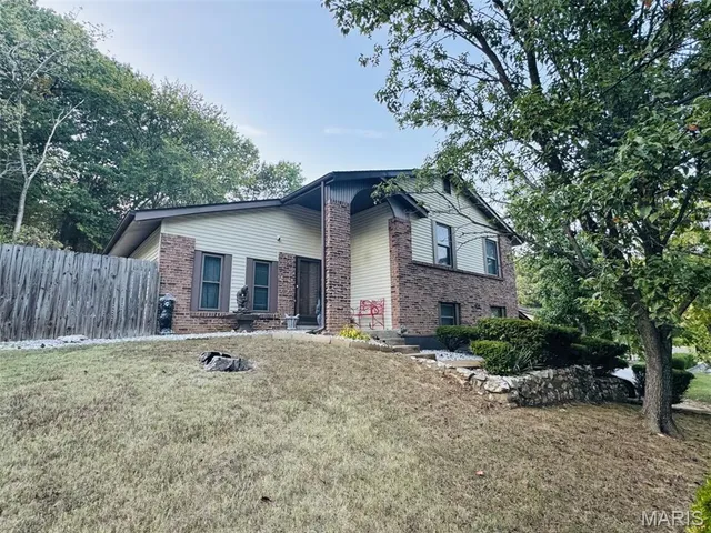 $309,900 | 5207 Darkmoor Lane, Imperial, MO 63052