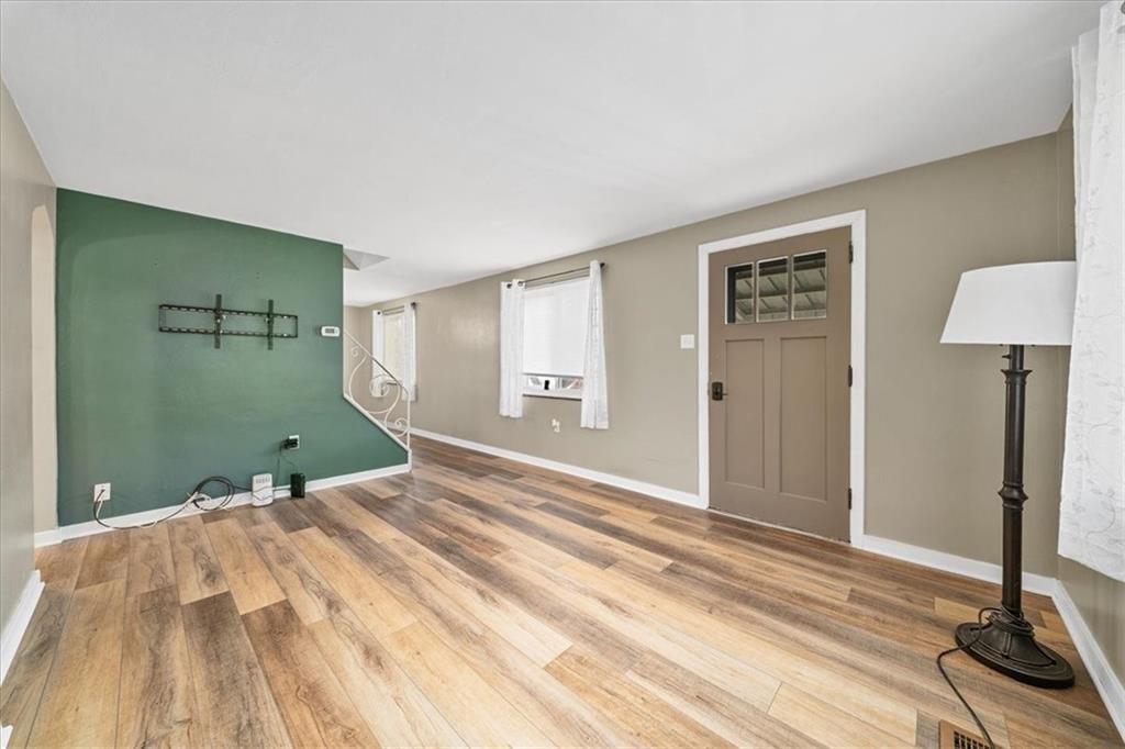 5147 Glenhurst Road Pittsburgh, PA 15207 - Photo 5 of 28