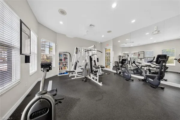 $2,000 | 7925 Preserve Circle, Unit 316, Naples, FL 34119