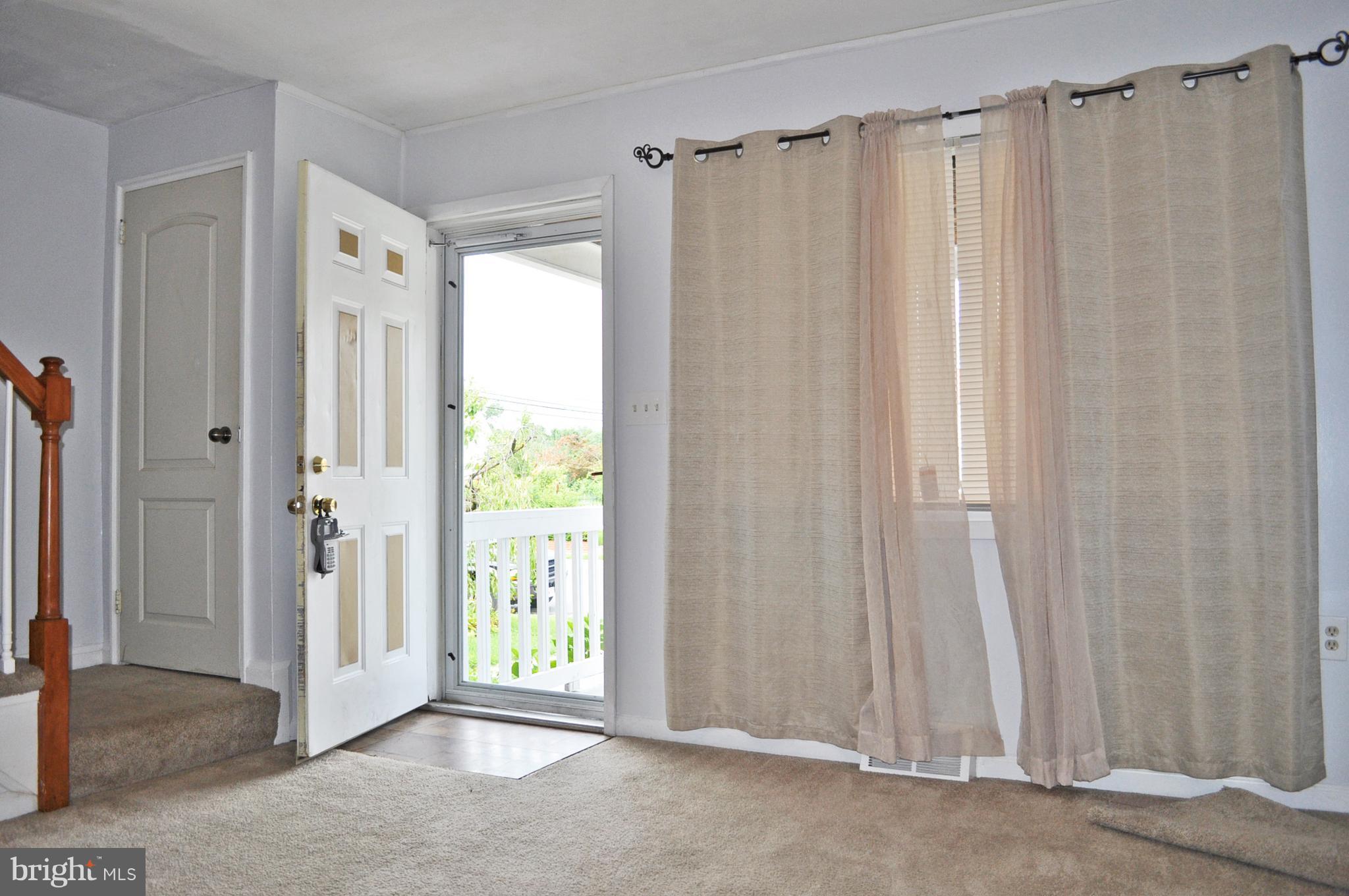 2027 Holborn Road Baltimore, MD 21222 - Photo 2 of 14 Living Room