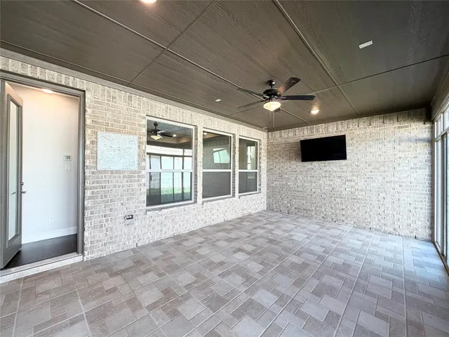 a view of an entryway of a house