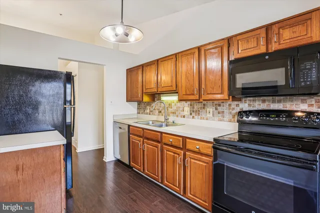 $244,999 | 3856 Shadywood Drive, Unit 3B, Jefferson, MD 21755